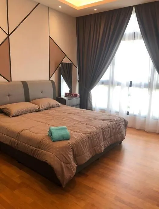 Paradigm Residence New 5-6Pax Johor Bahru